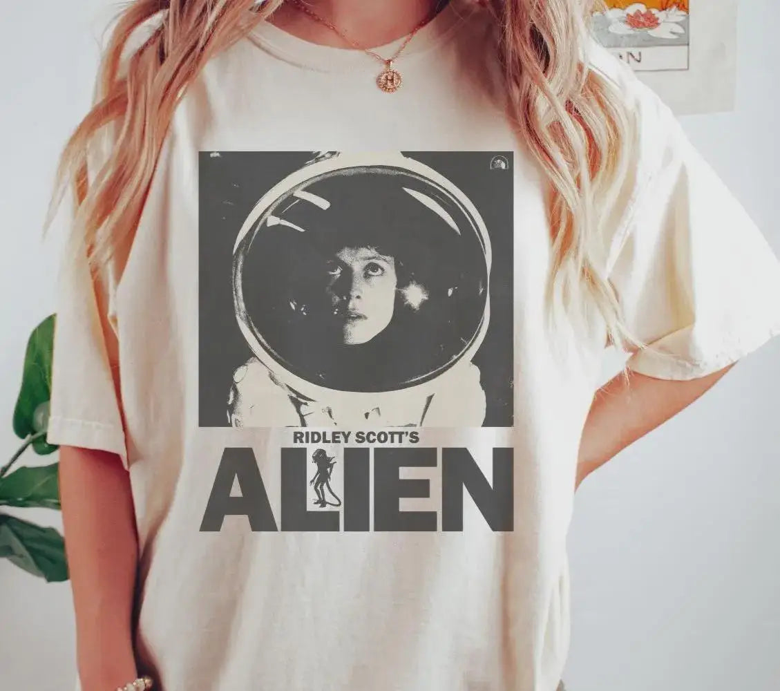 Alien (1979) — Ridley Scott Retro Horror Tee