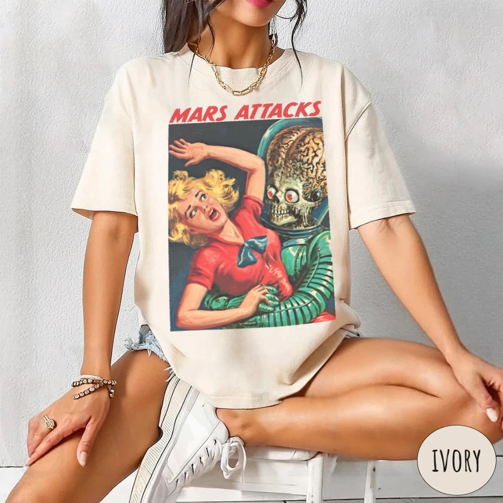 Mars Attacks! — Martian Invasion Retro Tee